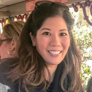 Meet your Posher, Lori